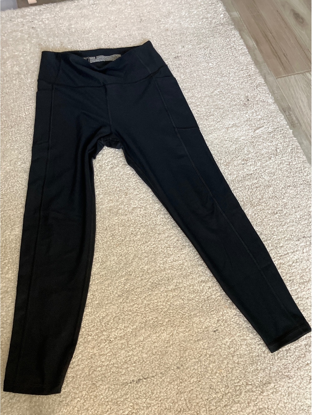Pre-Loved Victoria's Secret Black Women's Leggings with Side Pockets Size M